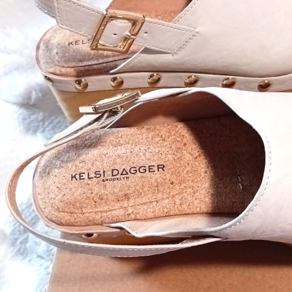 Stunning!  Kelsi Dagger Brooklyn Studded Clogs 9.5 ⚜️ Gorgeous! 👑 - Picture 6 of 12